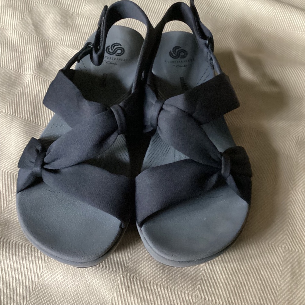Clarks Cloudsteppers Women's Size 8.5 Black Sling Back‎ Sandals
